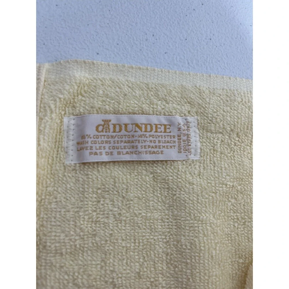 Vtg Dundee Bath Towel Set‎ Of 2 Yellow Lace Trim